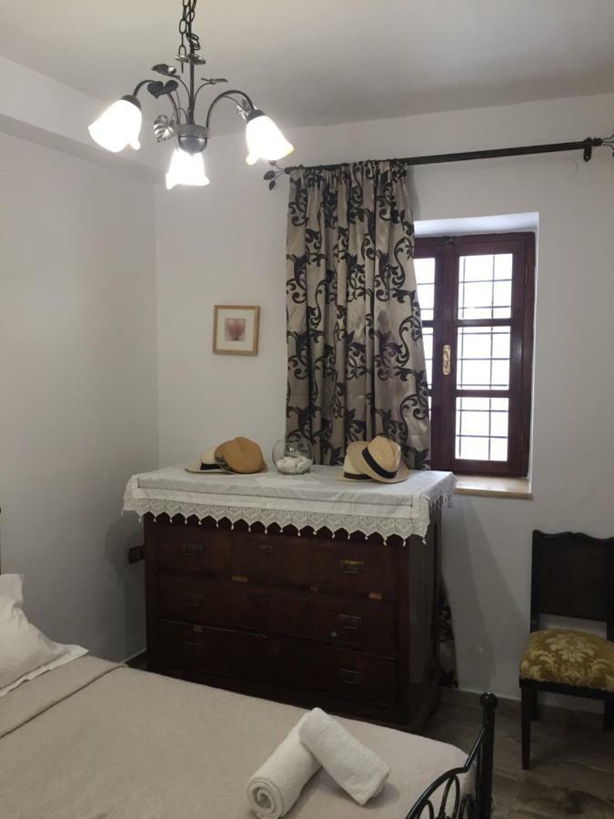 הוילה הידרה Rania'S House מראה חיצוני תמונה